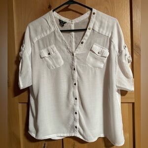 Alfani women’s - white V-neck button short sleeve pocket shirt